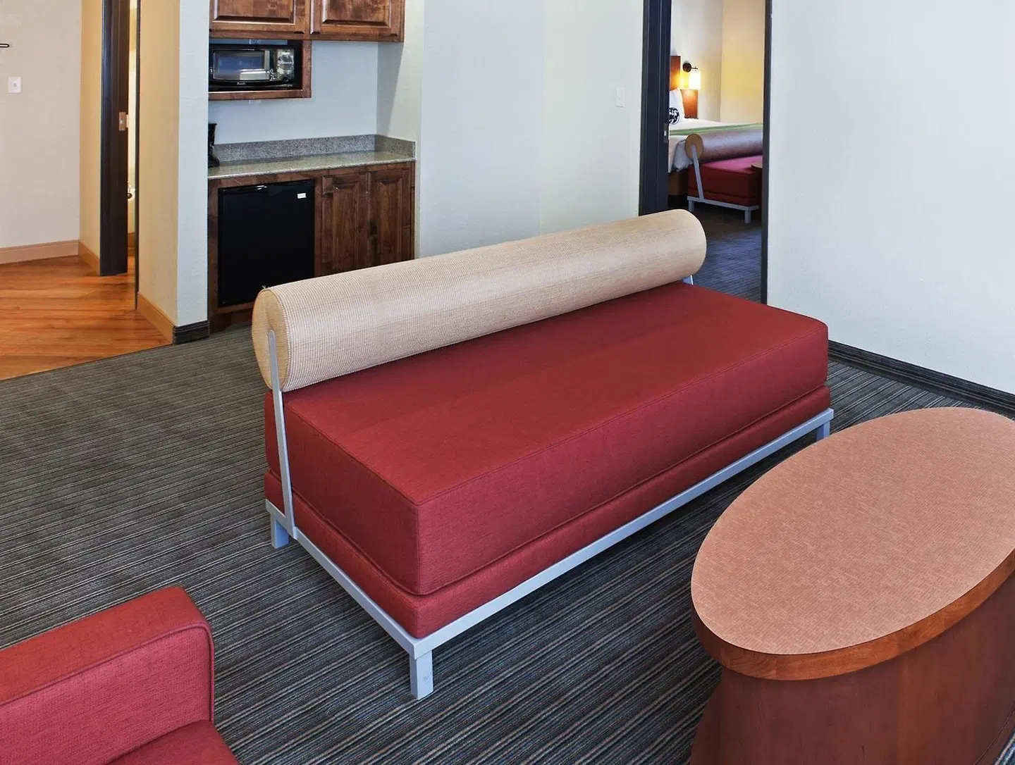 La Quinta Inn & Suites by Wyndham Dallas Love Field ROOM_EXAMPLE