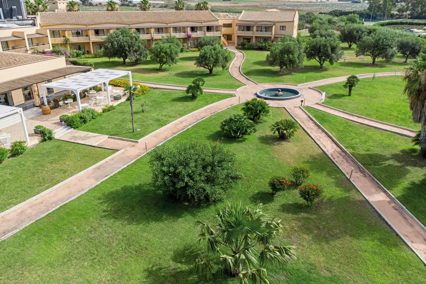 Falconara Greenblu Resort Garten
