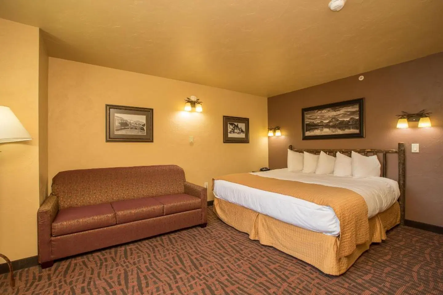 Elk Country Inn ROOM_EXAMPLE