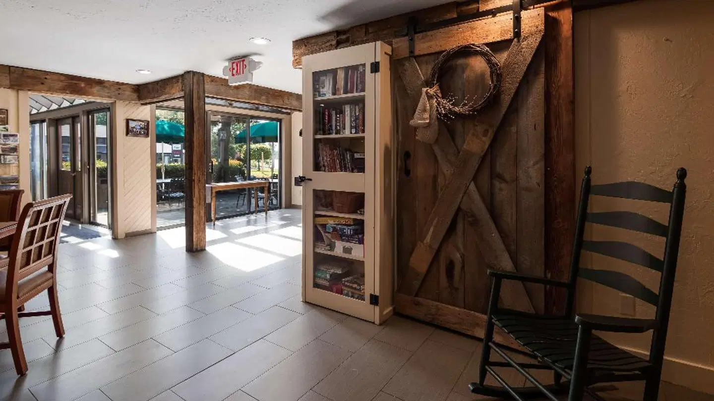 Best Western Inn & Suites Rutland-Killington LOUNGE_LOBBY
