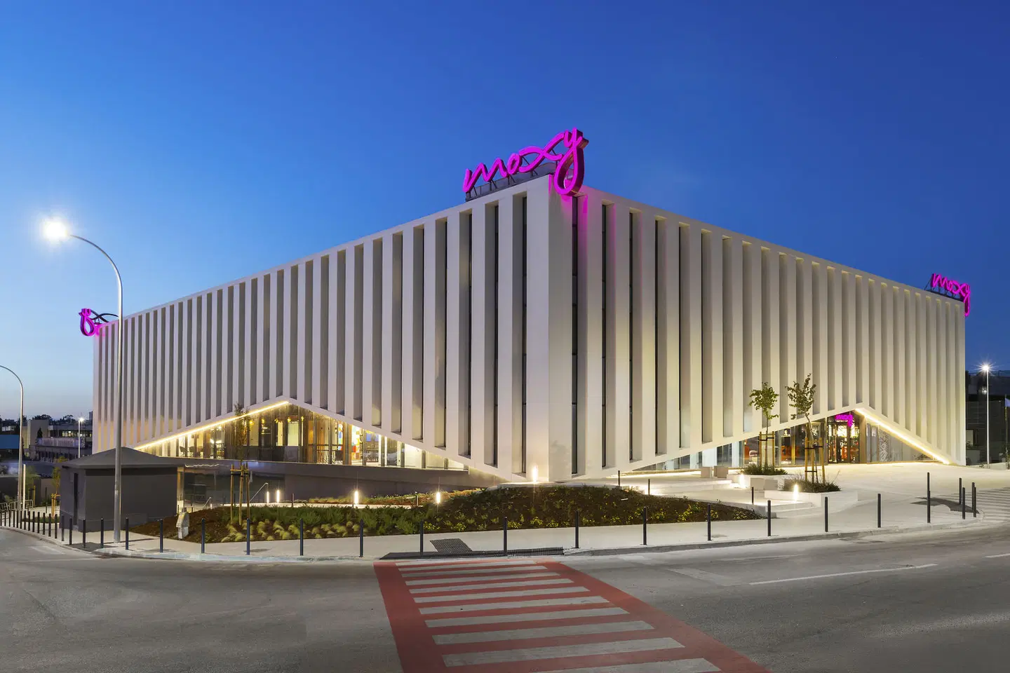 Moxy Alfragide Lisboa EXTERIOR