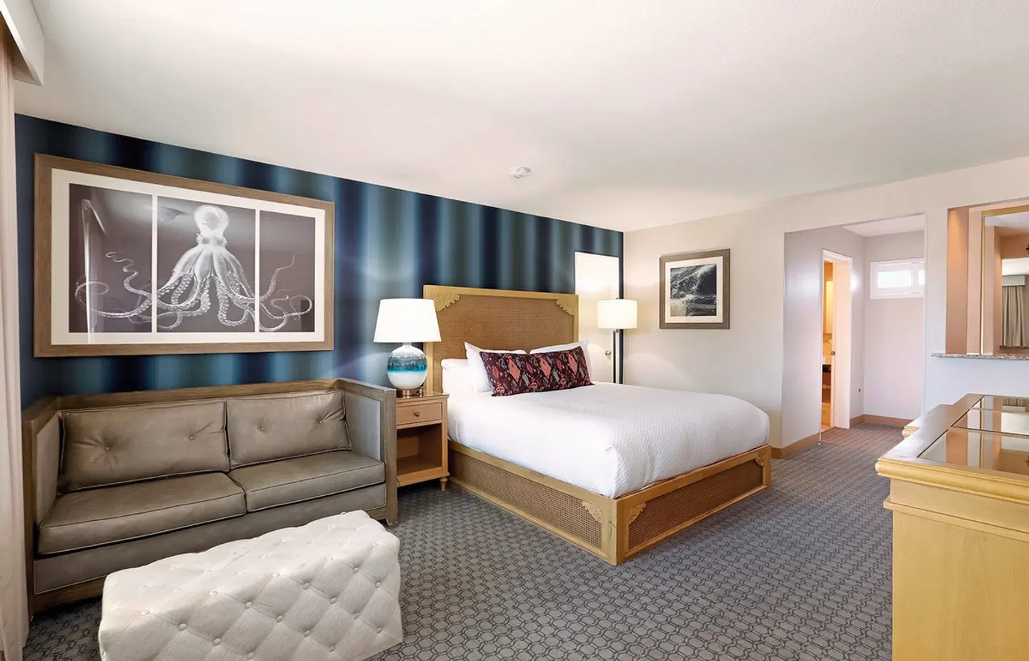 Spyglass Inn ROOM_EXAMPLE