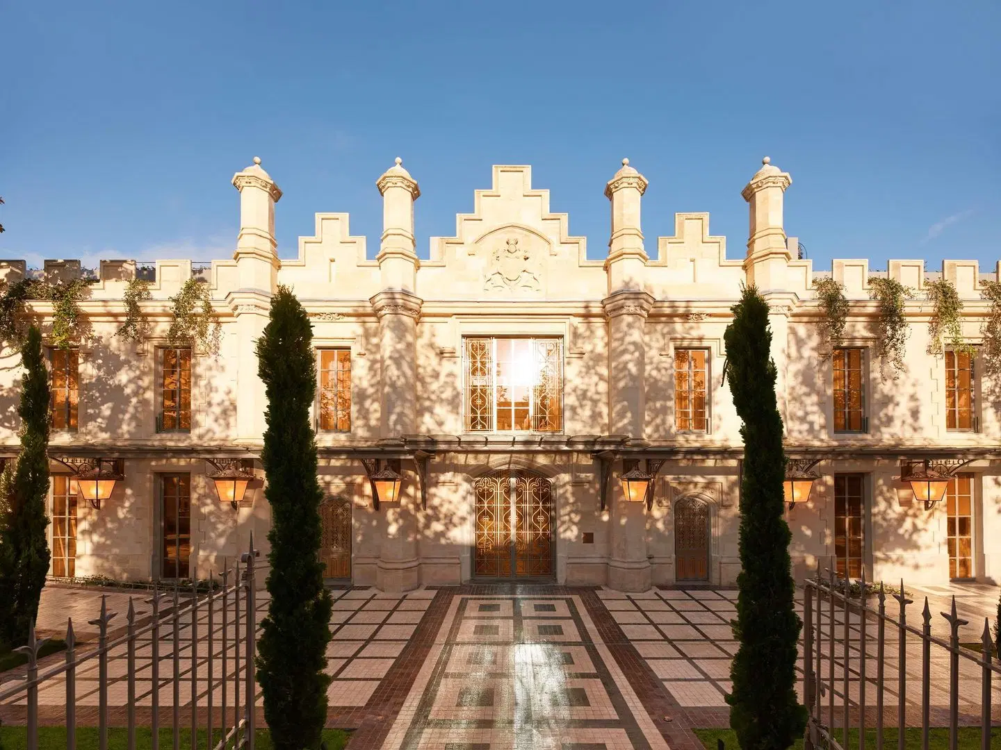 Mondrian Bordeaux Les Carmes EXTERIOR