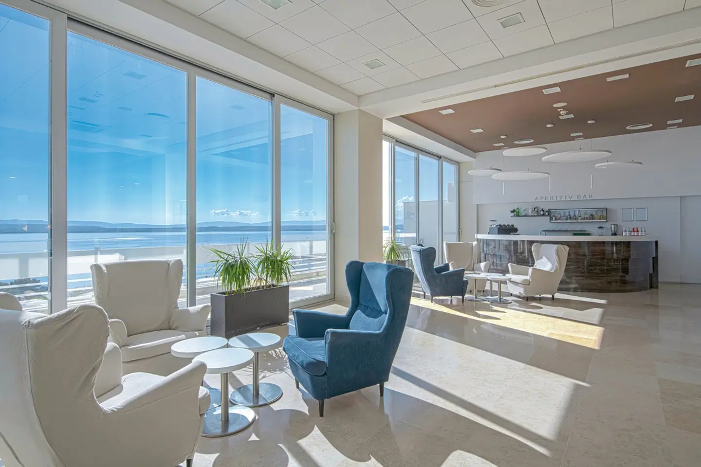 Omorika LOUNGE_LOBBY