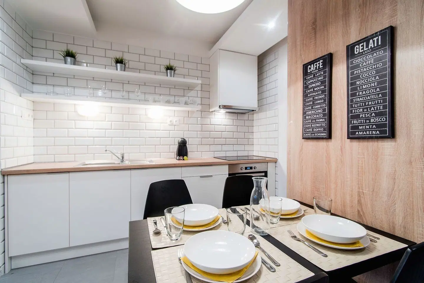 Vagabond Broadway Restaurant