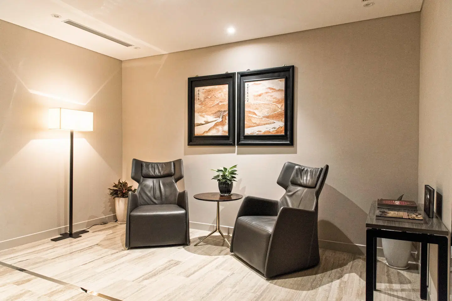 Sherwood Suites Saigon ROOM_EXAMPLE