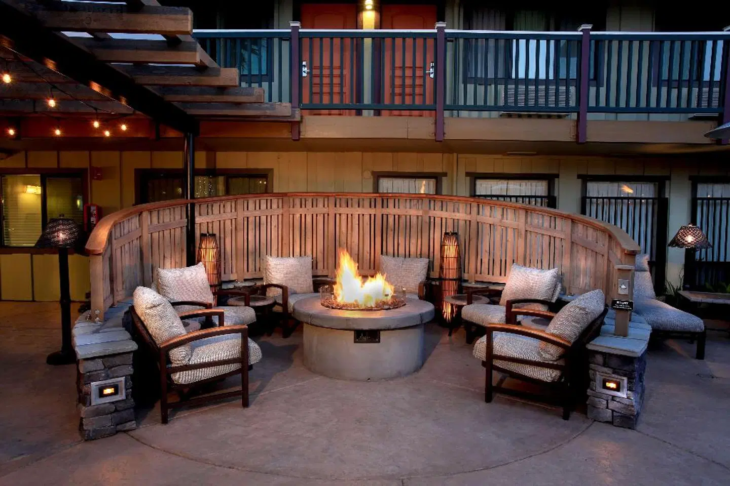 BEST WESTERN PLUS Humboldt Bay Inn Terrasse