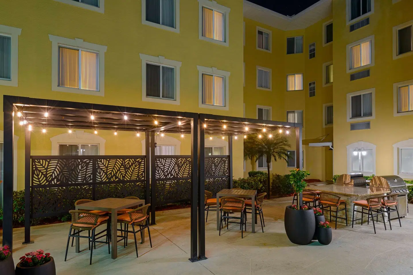 Homewood Suites by Hilton Bonita Springs, FL Terrasse