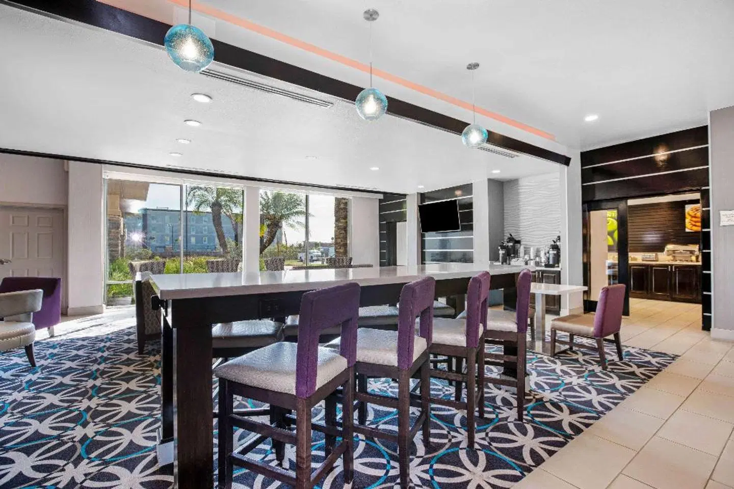 La Quinta Inn & Suites Corpus Christi - Portland Bar