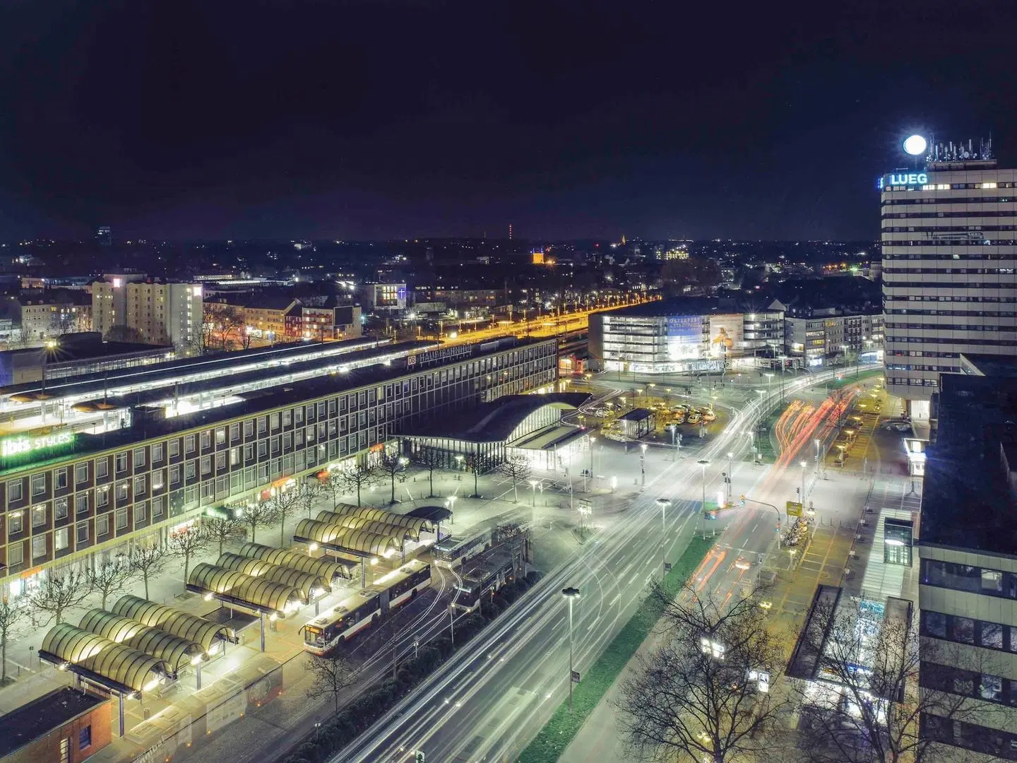 Mercure Hotel Bochum City OUTDOOR_POOL