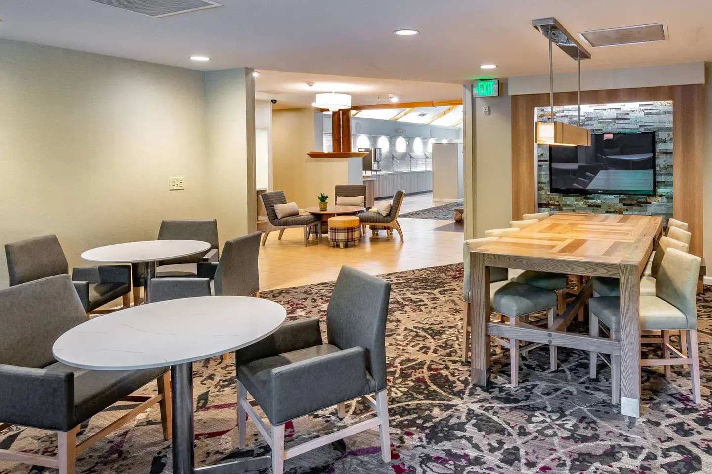 Residence Inn by Marriott Anchorage Midtown Bar