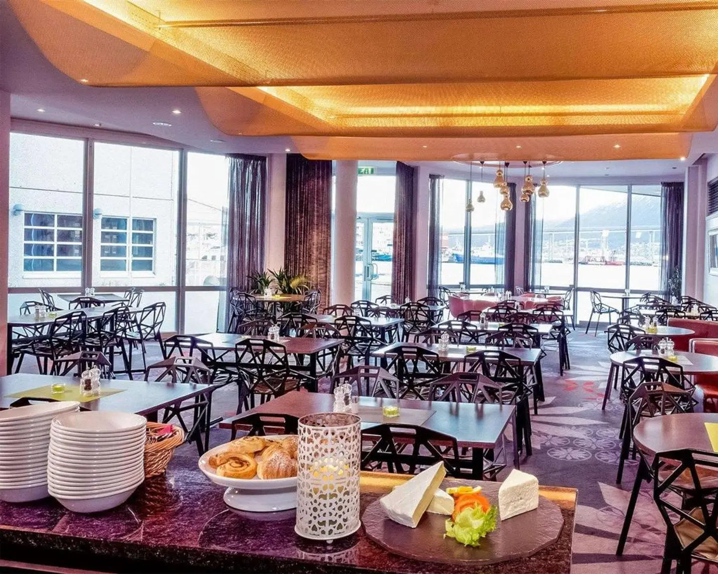 Clarion Collection Hotel Aurora Restaurant