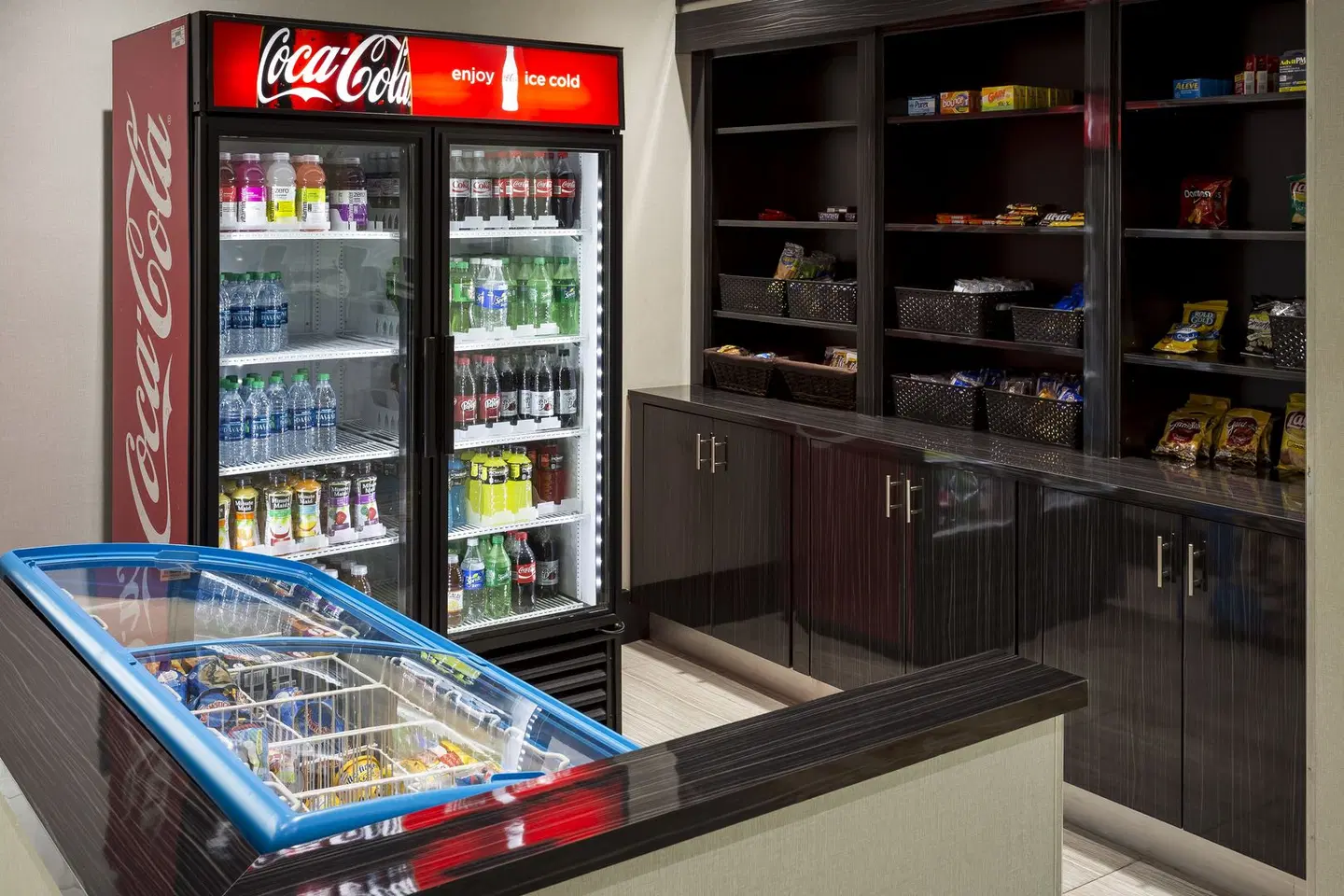 Holiday Inn Houston Downtown by IHG Bar