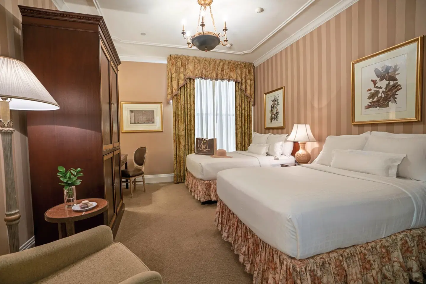 Hotel Monteleone ROOM_EXAMPLE