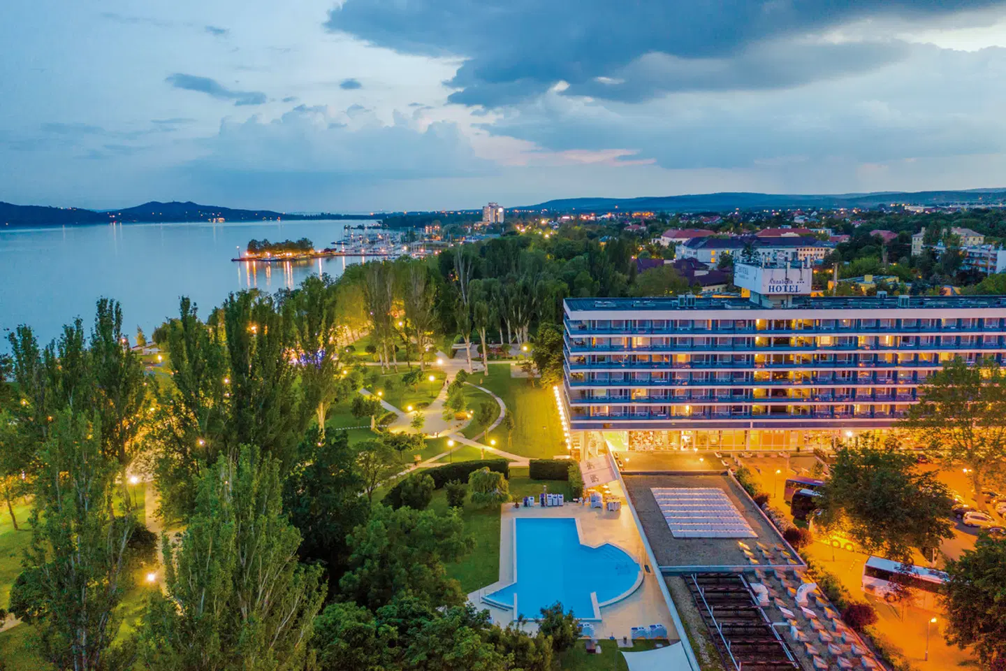 Danubius Hotel Annabella LANDSCAPE