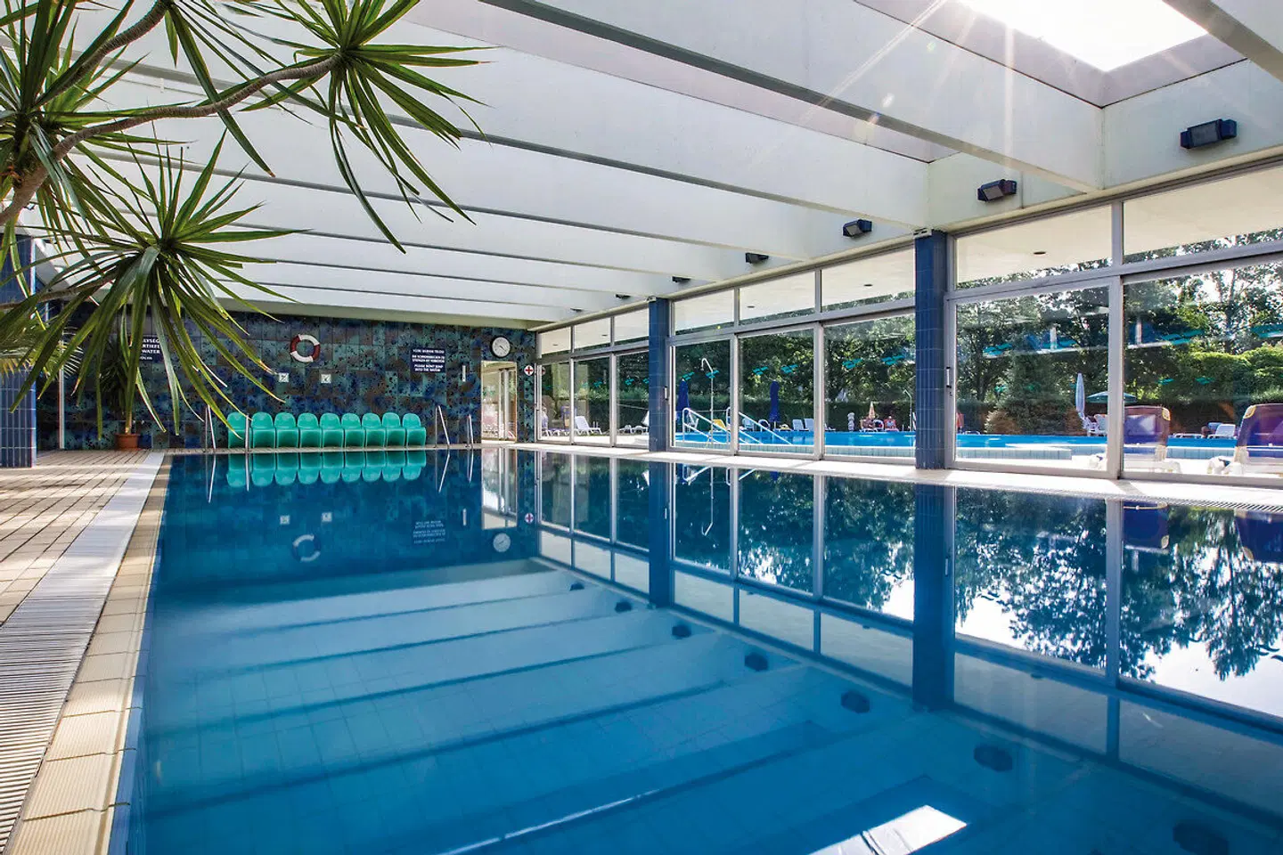 Danubius Hotel Annabella Hallenbad