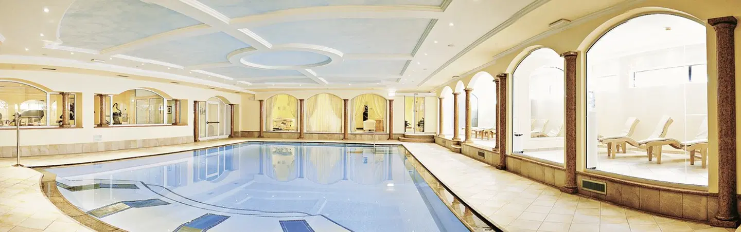 Grand Hotel Liberty Hallenbad