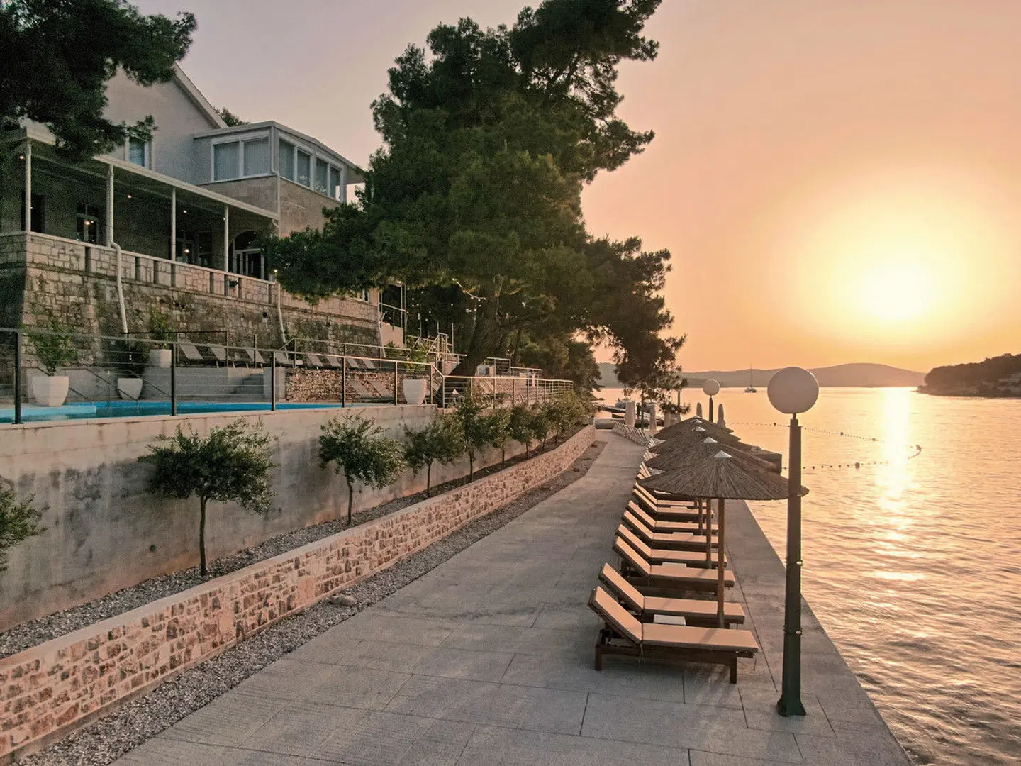 Milna Osam - Adults only LANDSCAPE