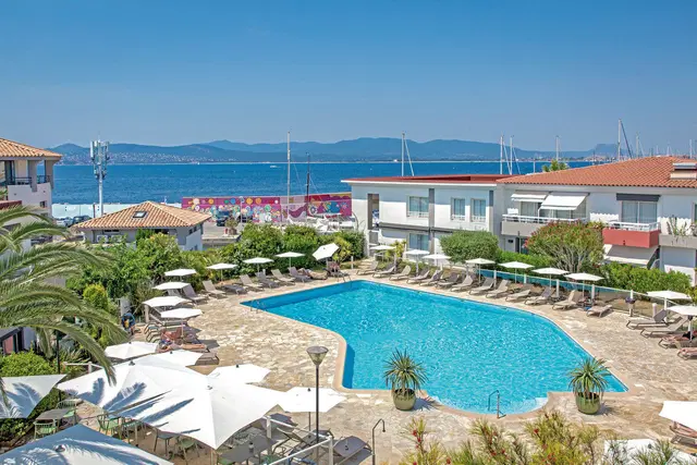 Best Western Plus Hôtel La Marina OUTDOOR_POOL