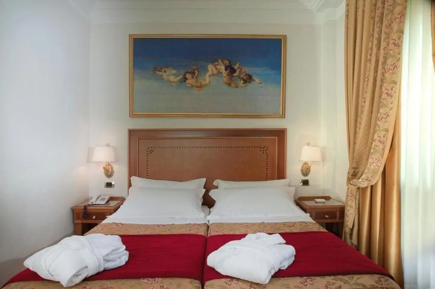 Pinewood Hotel Rome ROOM_EXAMPLE