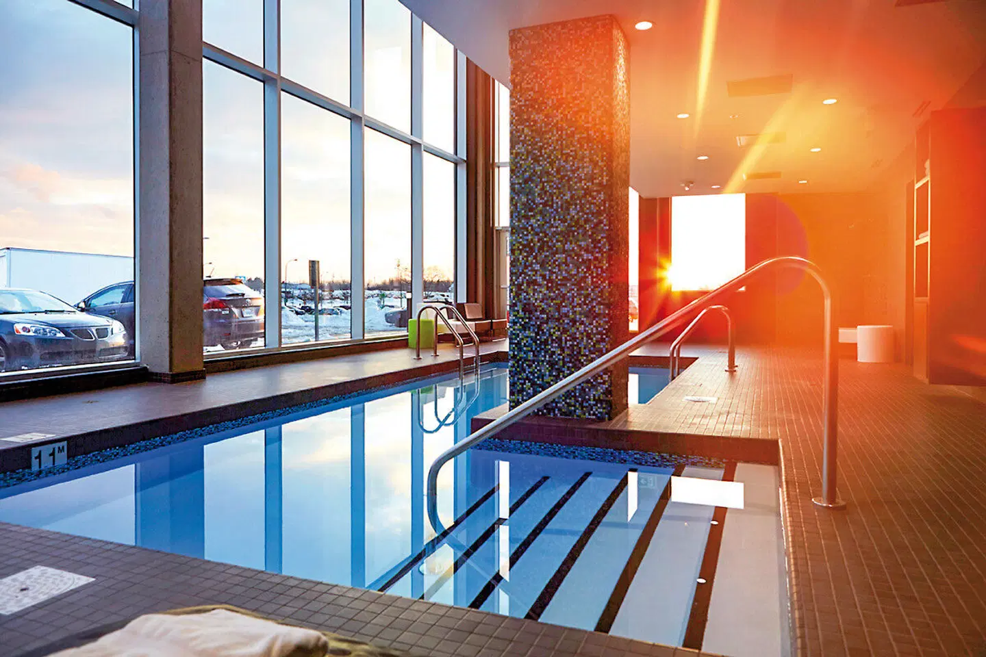 ALT Hotel Halifax Stanfield Airport Hallenbad