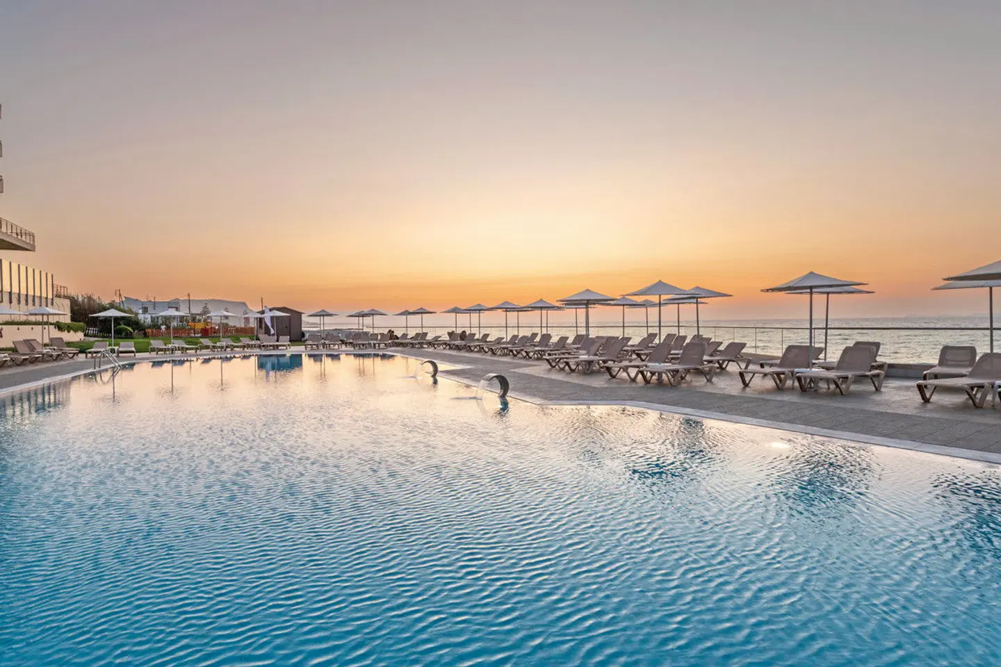 Themis Beach Hotel LANDSCAPE