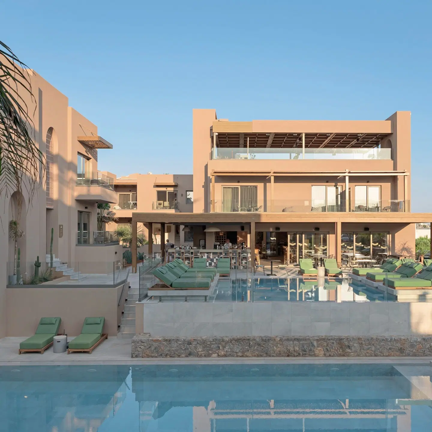 Paralos Venus Suites OUTDOOR_POOL