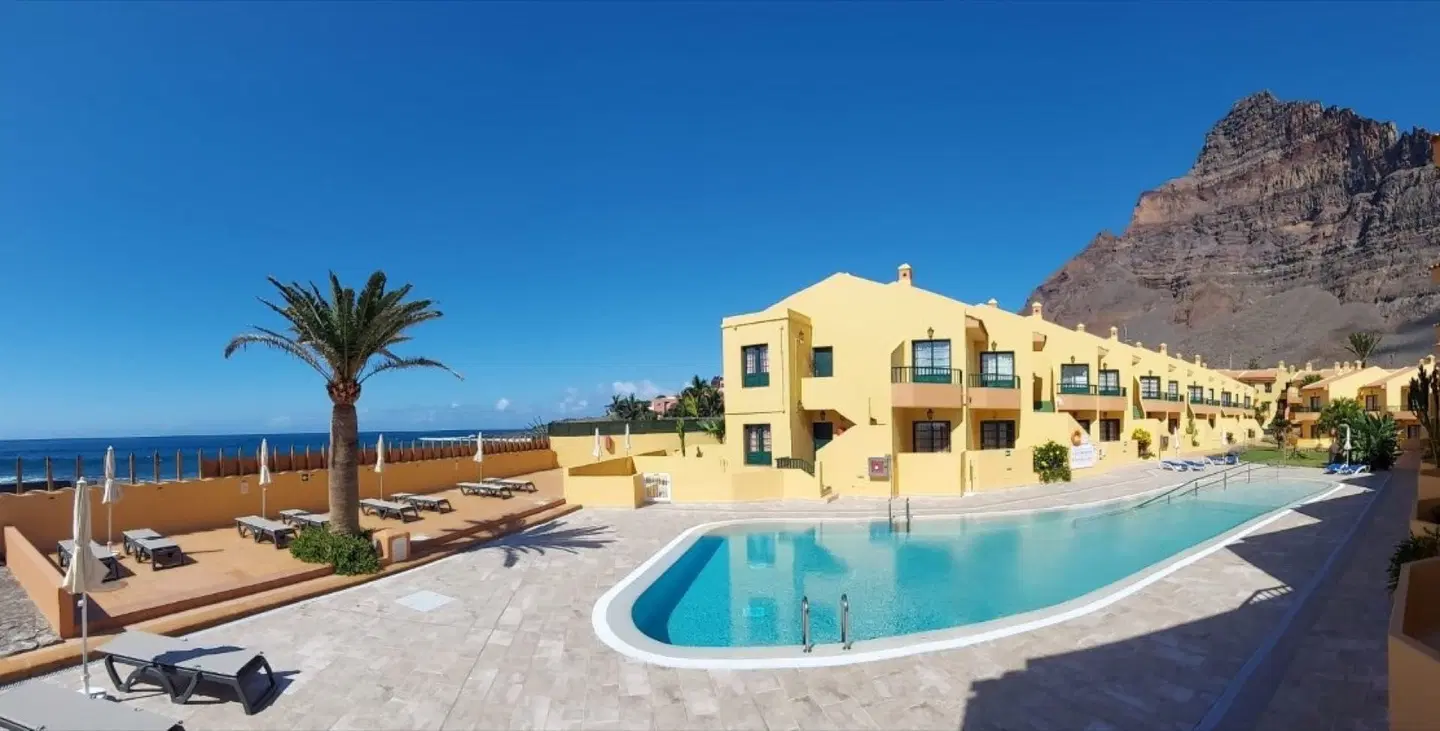 Tres Palmeras Appartements OUTDOOR_POOL