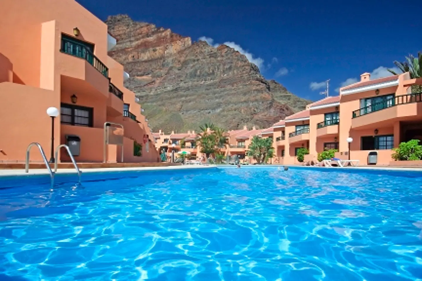 Tres Palmeras Appartements OUTDOOR_POOL