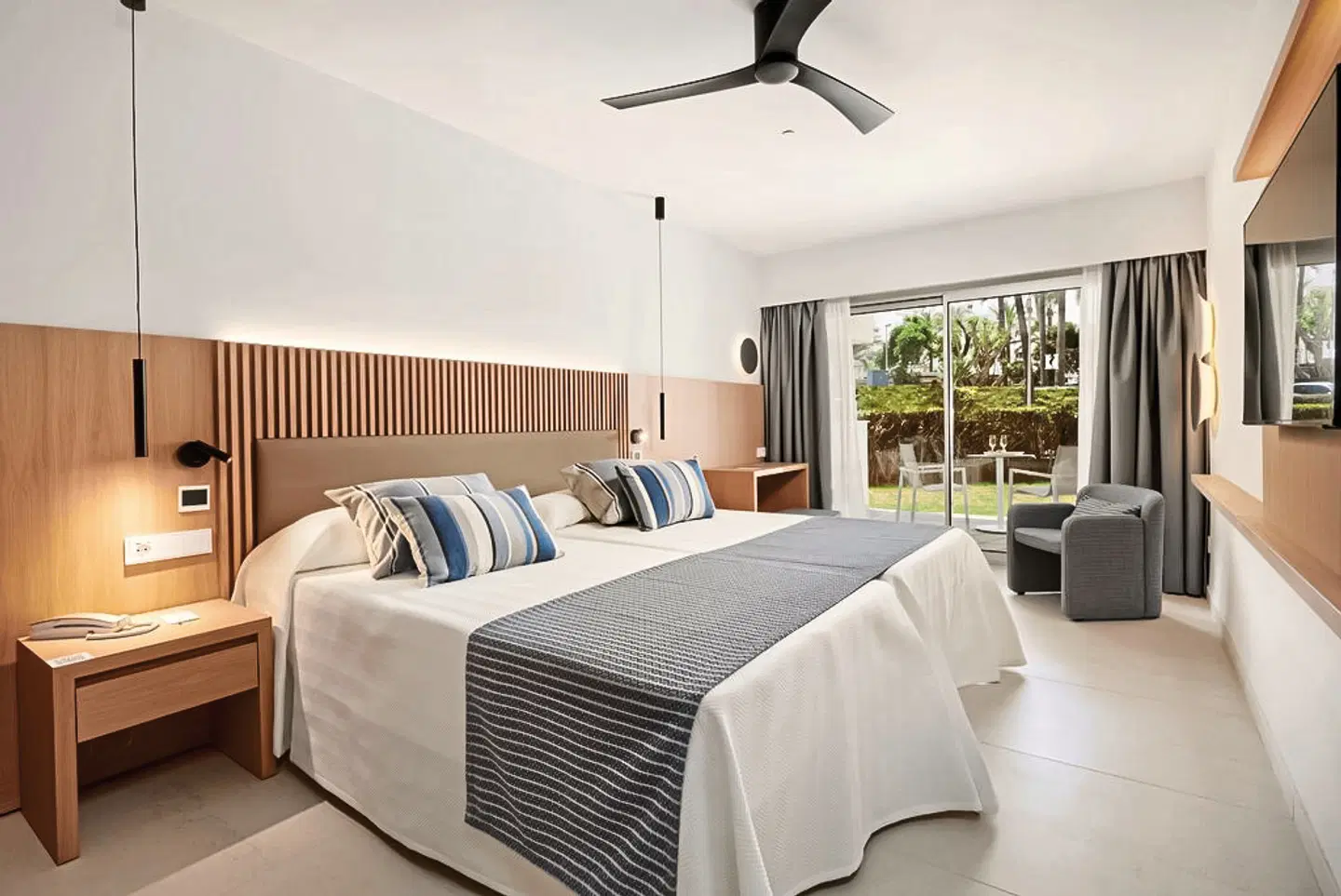 Hipotels Mediterraneo ROOM_EXAMPLE