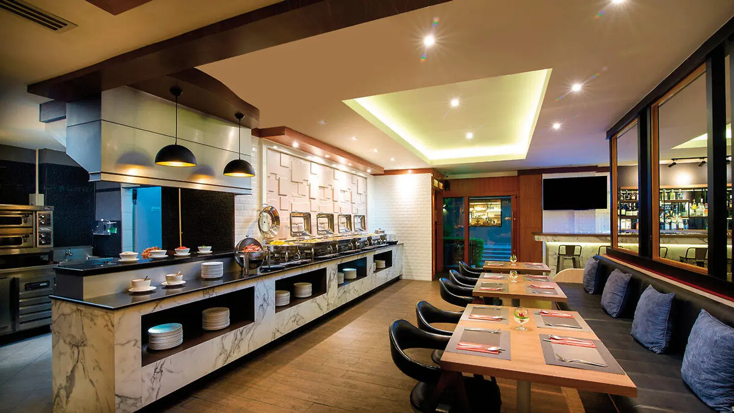 Shama Lakeview Asoke Bangkok Restaurant