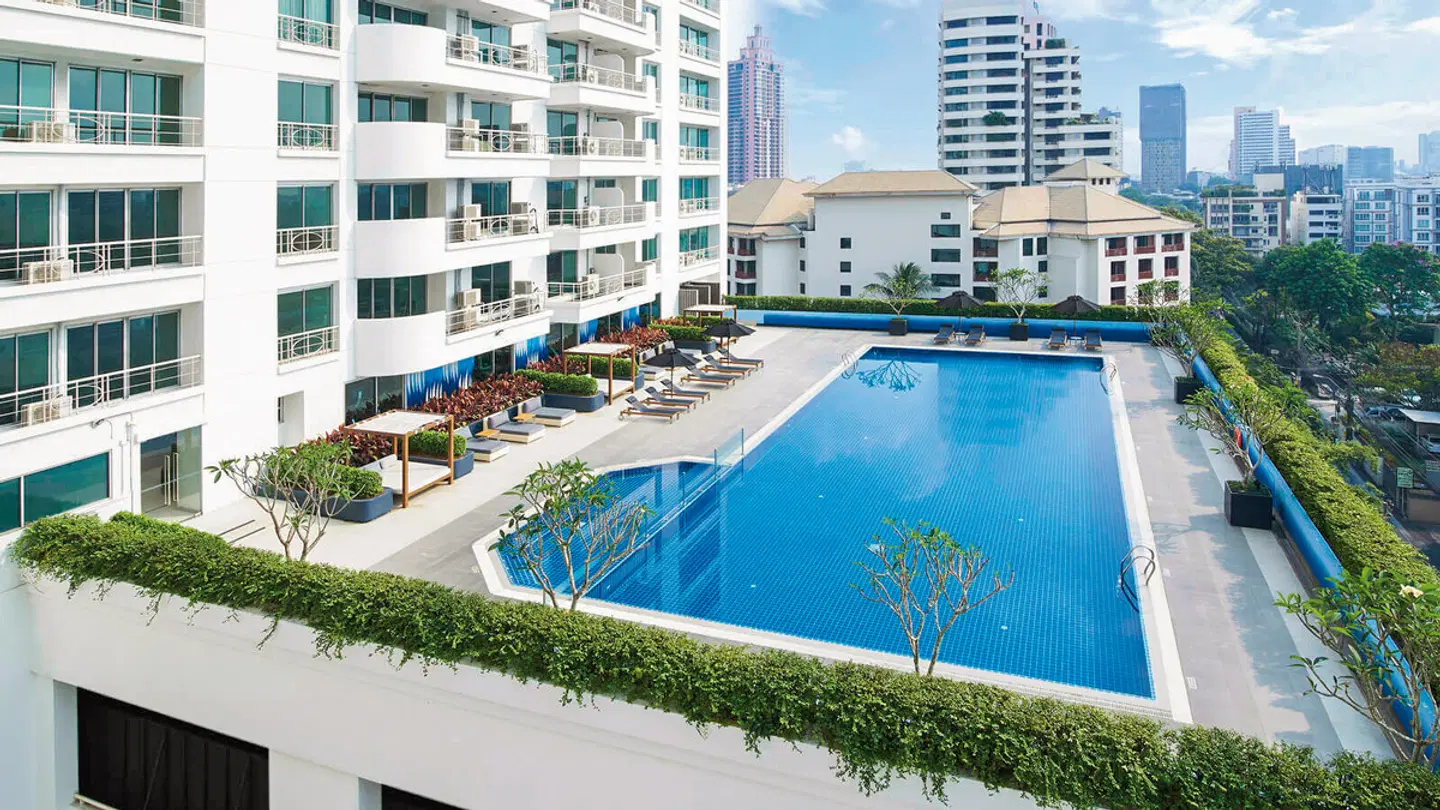 Shama Lakeview Asoke Bangkok OUTDOOR_POOL