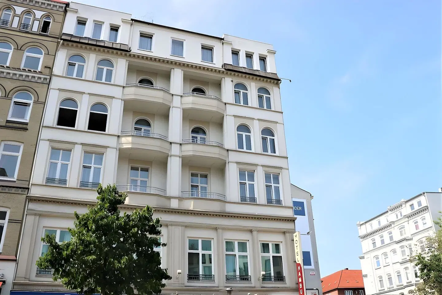 Novum Hotel Hamburg EXTERIOR