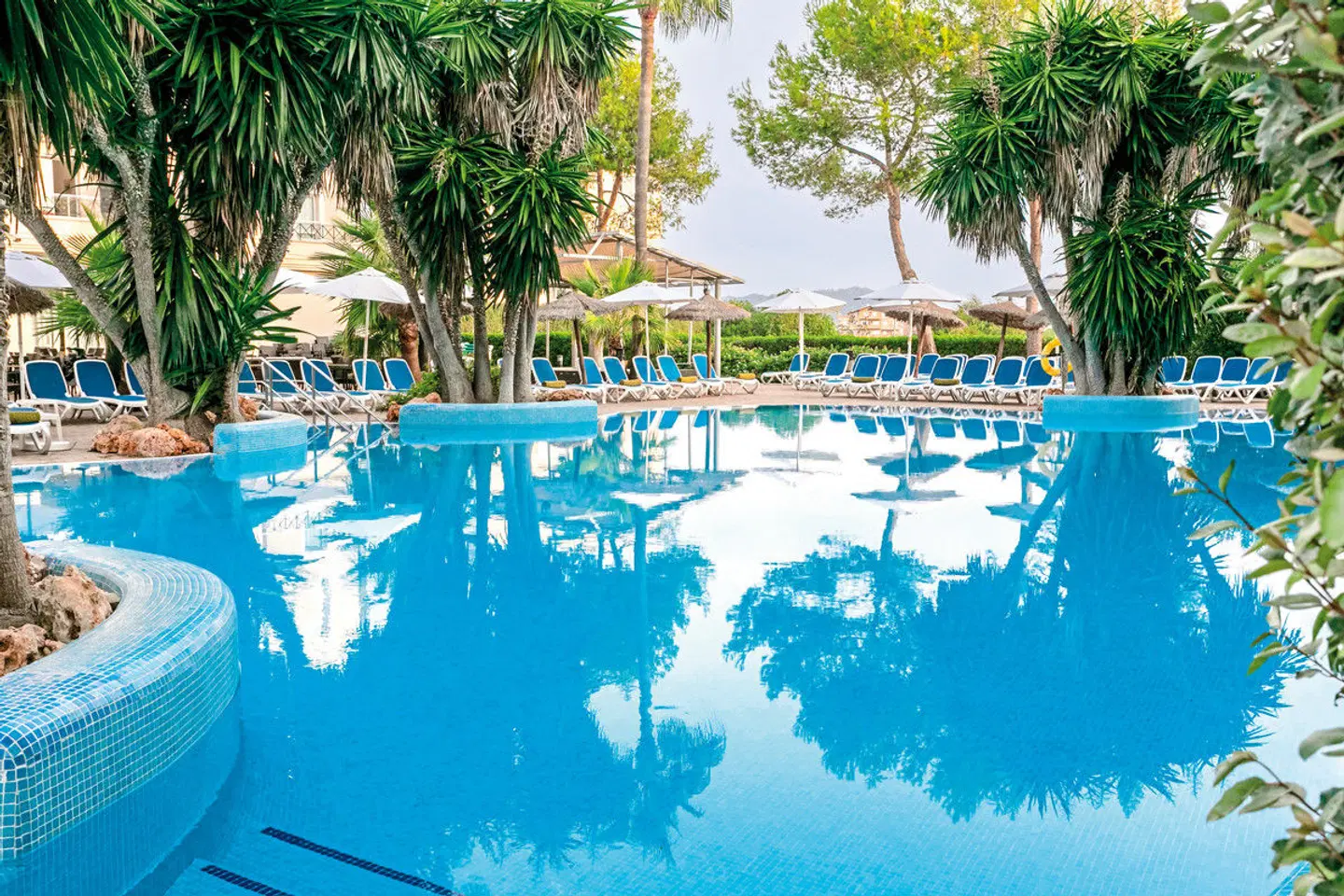 HM Mar Blau OUTDOOR_POOL