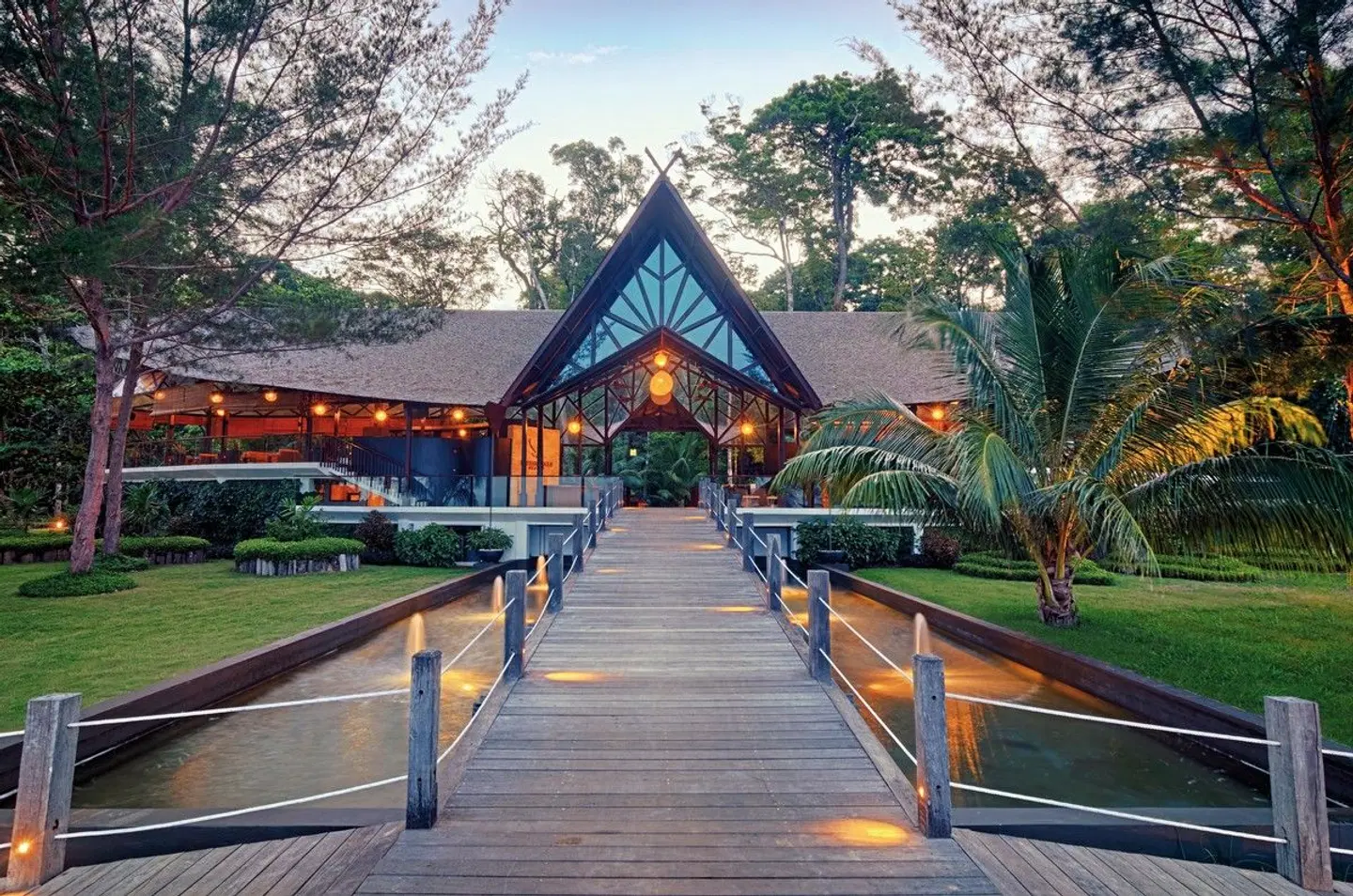 Borneo Eagle Resort EXTERIOR