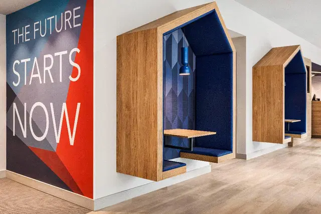 Holiday Inn Express Porto - Boavista, an IHG Hotel LOUNGE_LOBBY