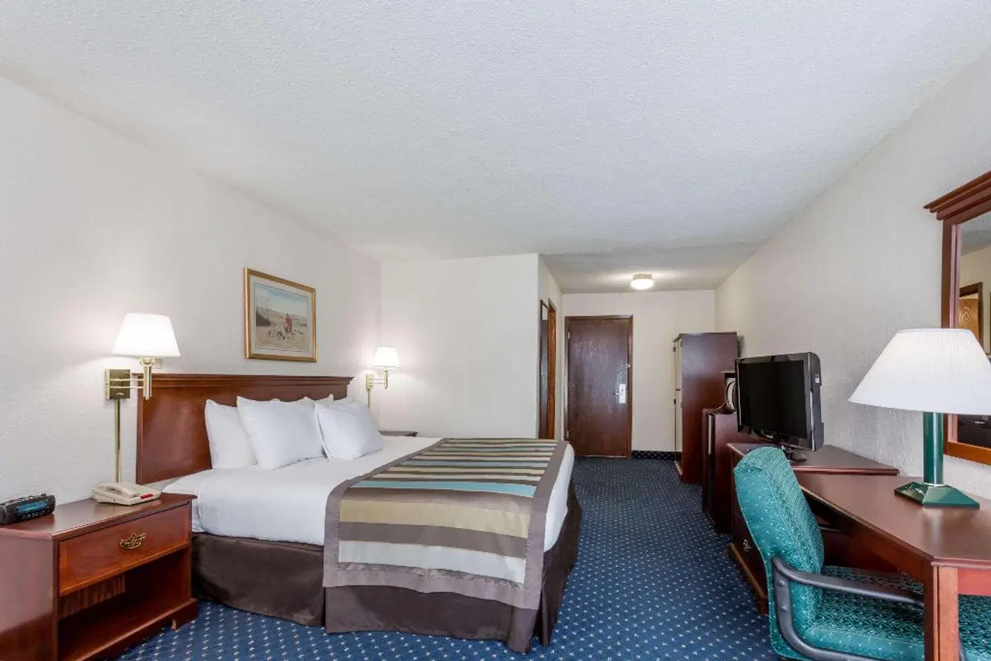 Baymont by Wyndham Greensboro/Coliseum ROOM_EXAMPLE