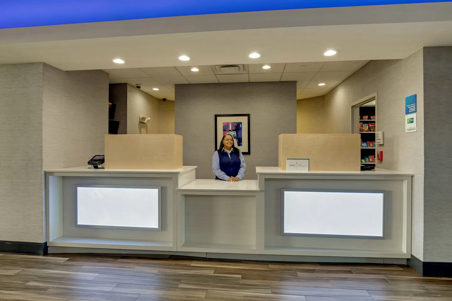 Holiday Inn Express & Suites Nashville-Opryland by IHG LOUNGE_LOBBY