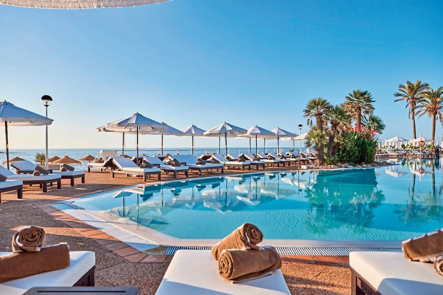 AluaSoul Menorca OUTDOOR_POOL
