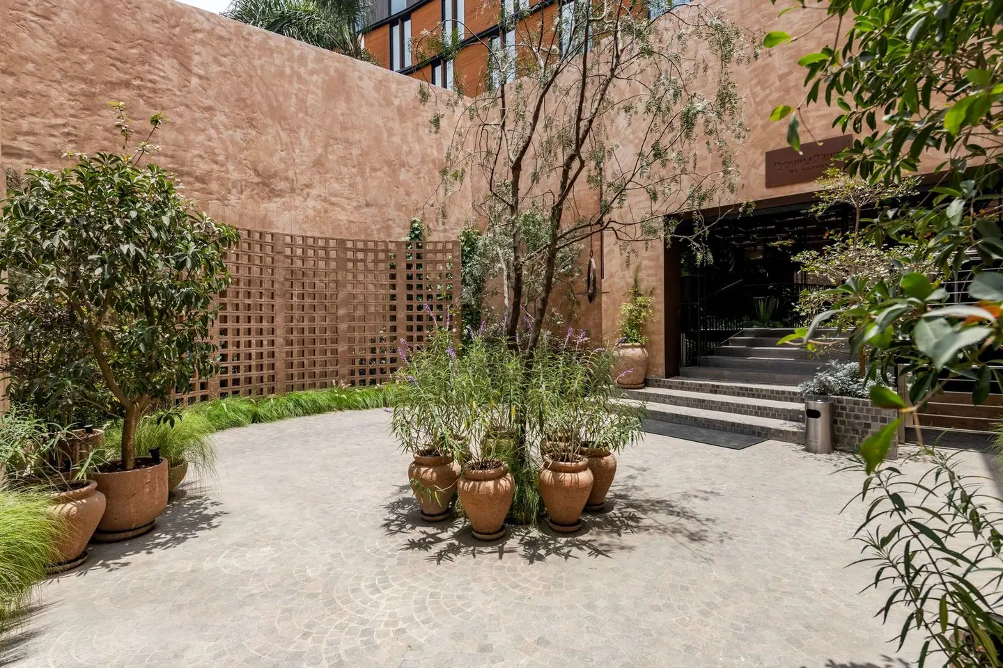 DoubleTree by Hilton Lima San Isidro EXTERIOR