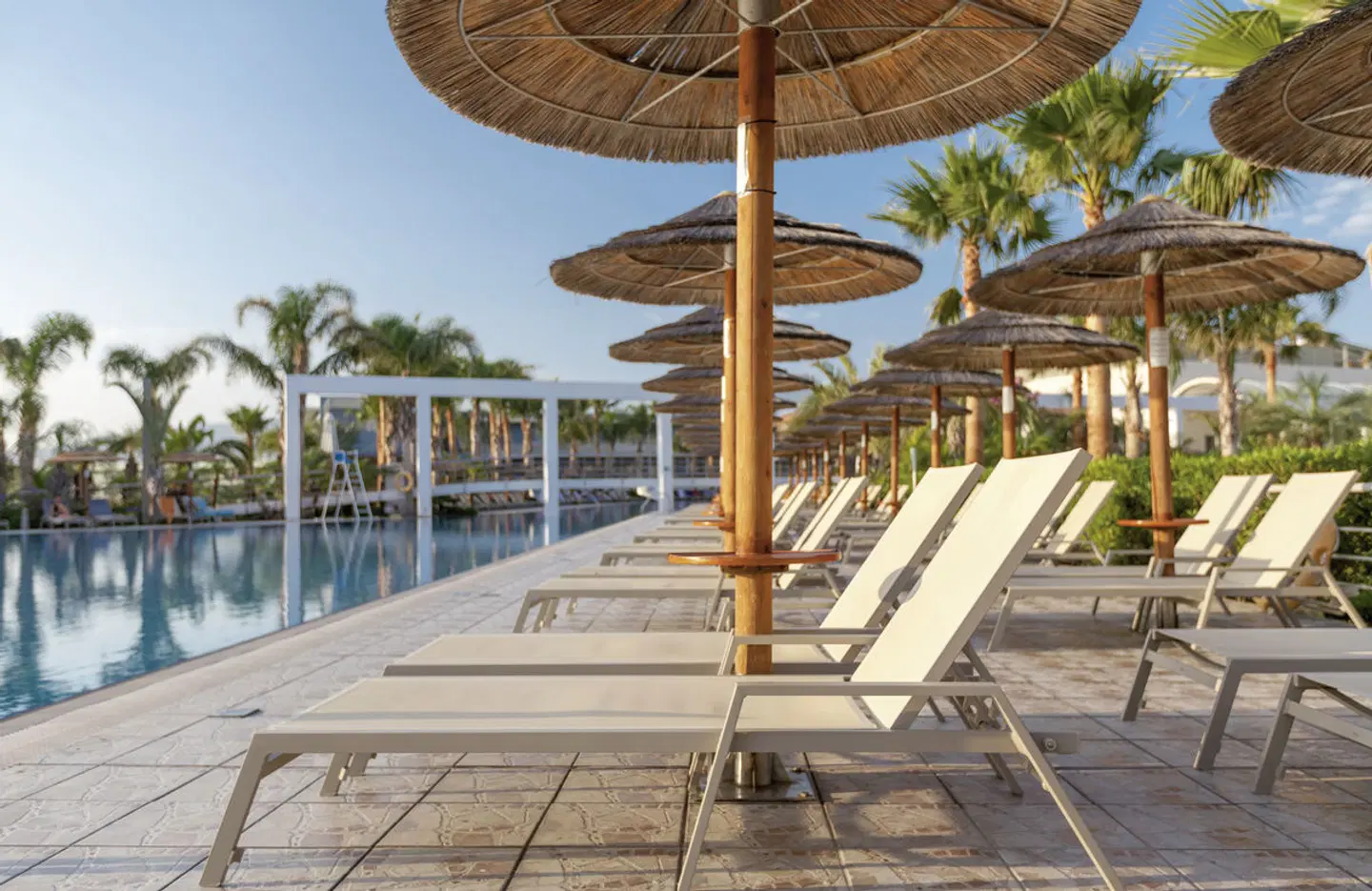 Blue Lagoon Resort Strand