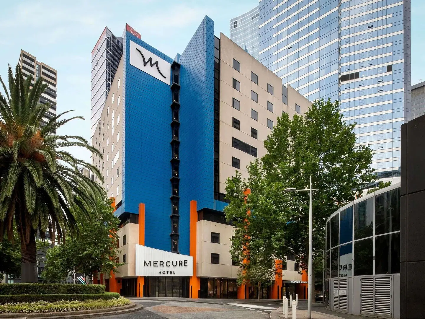 Mercure Melbourne Southbank EXTERIOR