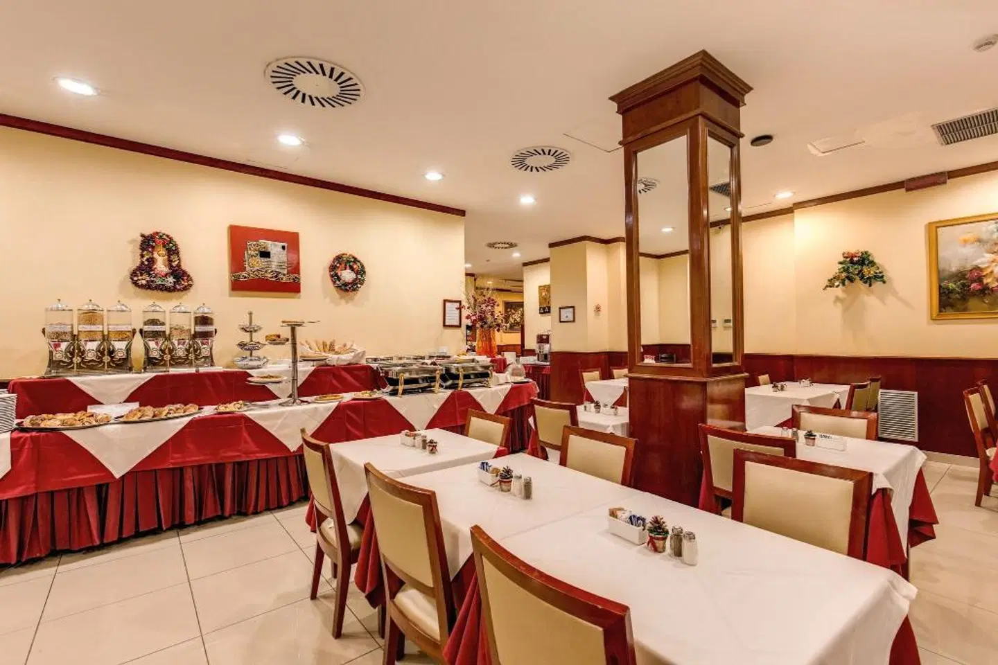 Augusta Lucilla Palace Restaurant