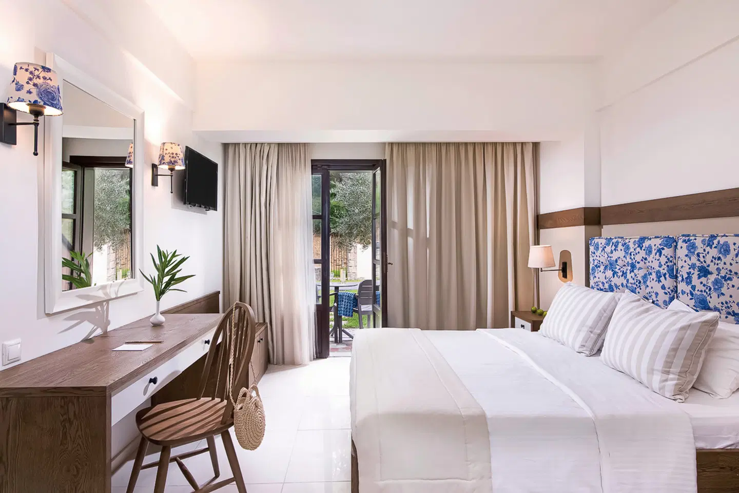 Simantro Resort ROOM_EXAMPLE