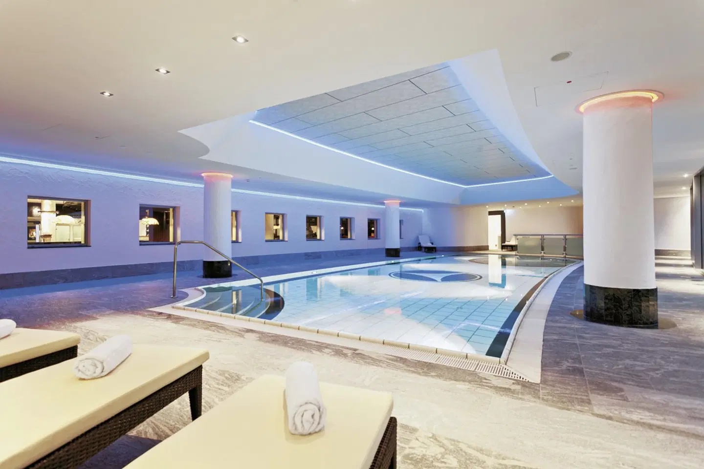 Sauerland Stern INDOOR_POOL