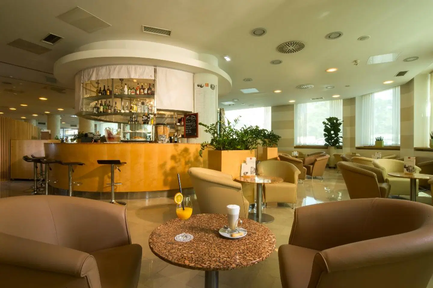 City Hotel Bar