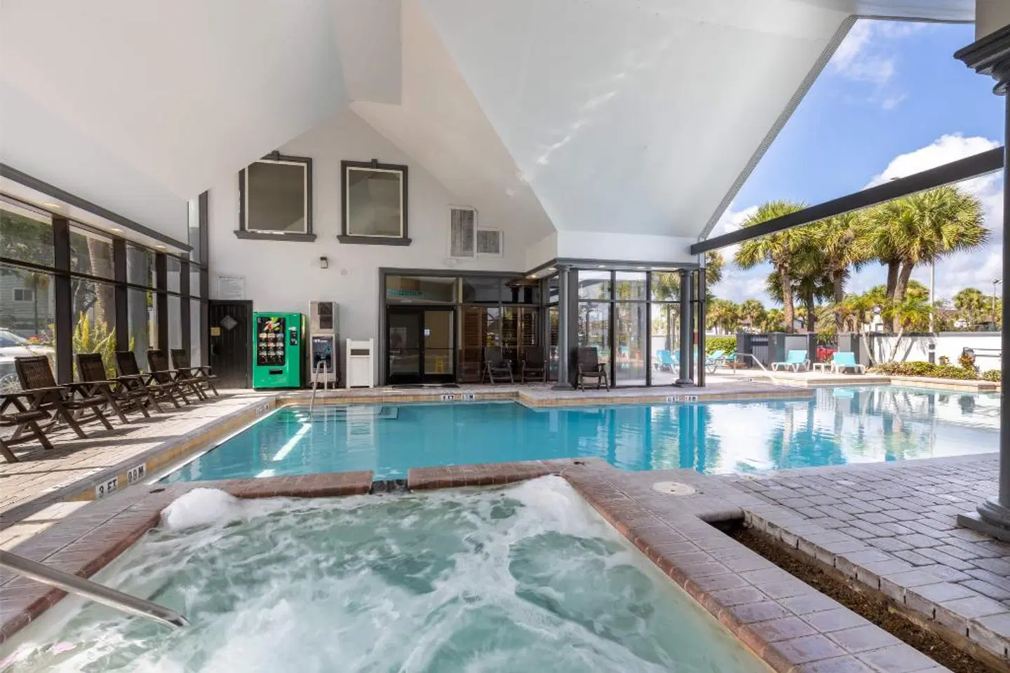 Legacy Vacation Resorts-Orlando Hallenbad