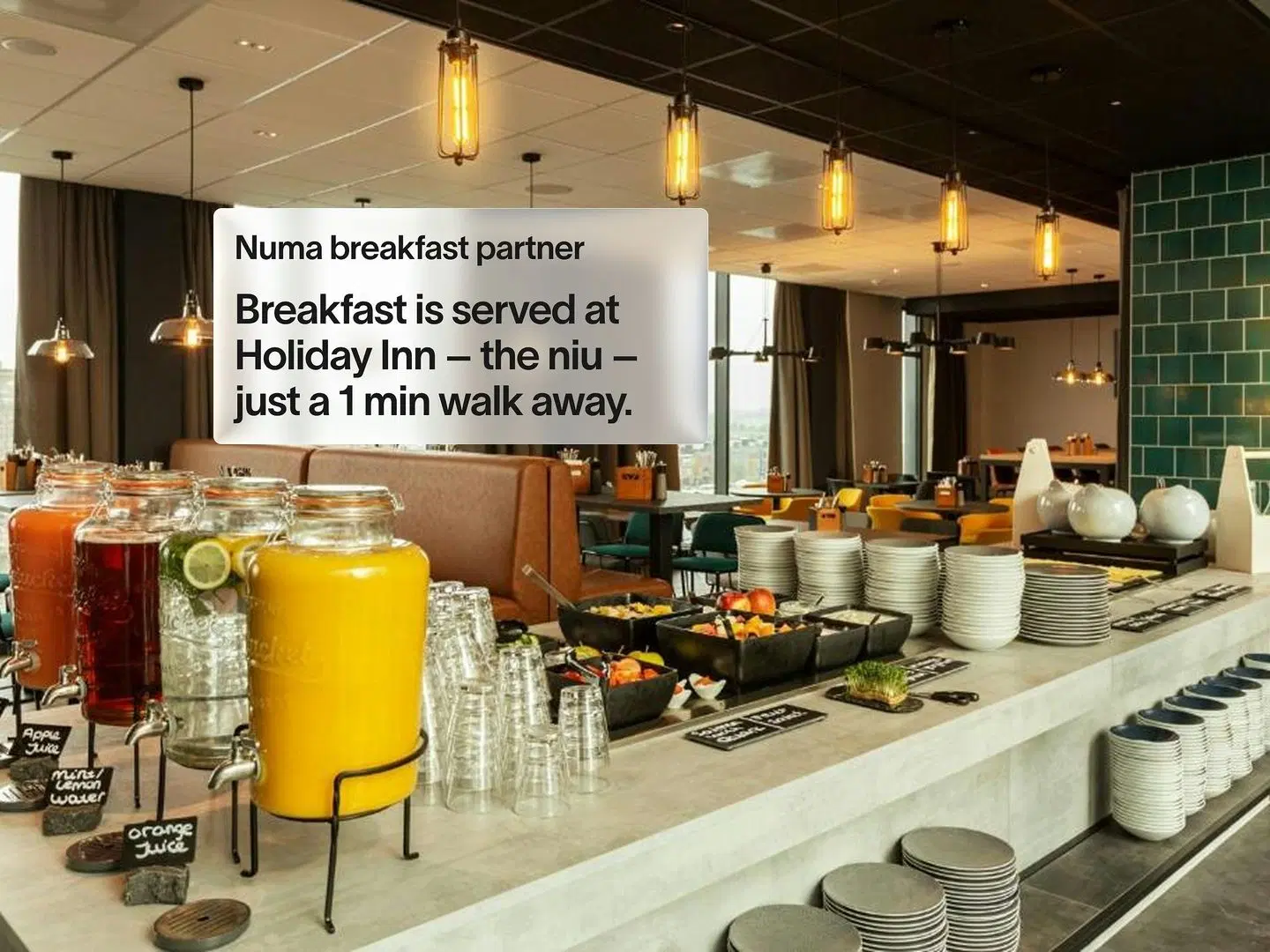 Holiday Inn - the niu, Fender Amsterdam Bar