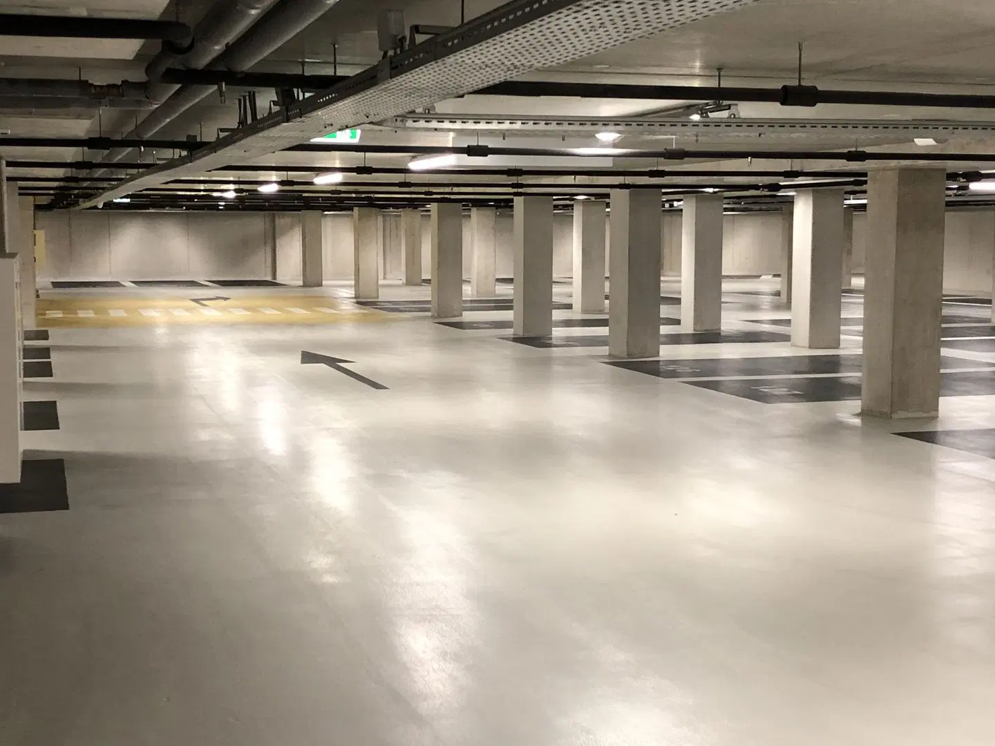 Holiday Inn - the niu, Fender Amsterdam LOUNGE_LOBBY