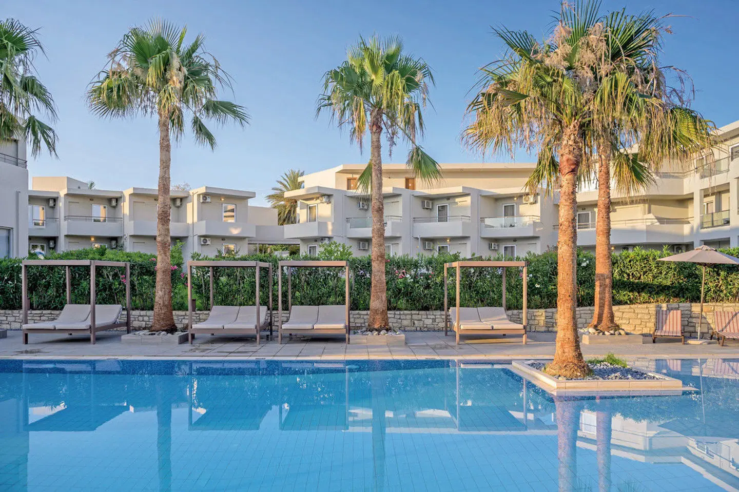 Zeus Hotels Ydoria Resort OUTDOOR_POOL